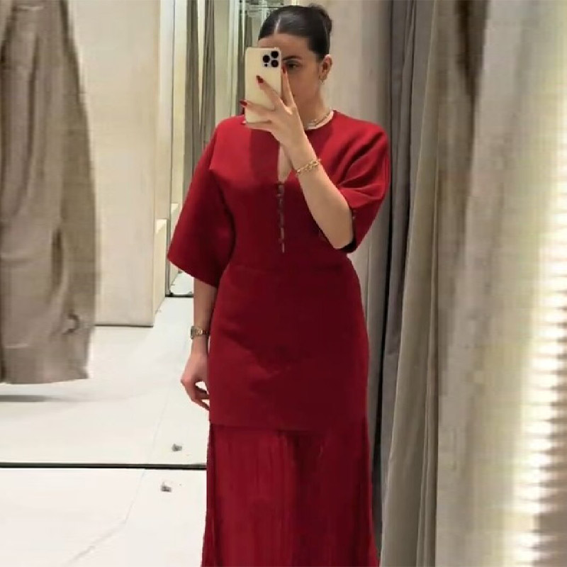 Women'S Formal Evening Wear Tops - Women's Elegant Burgundy Pleated Maxi Dress