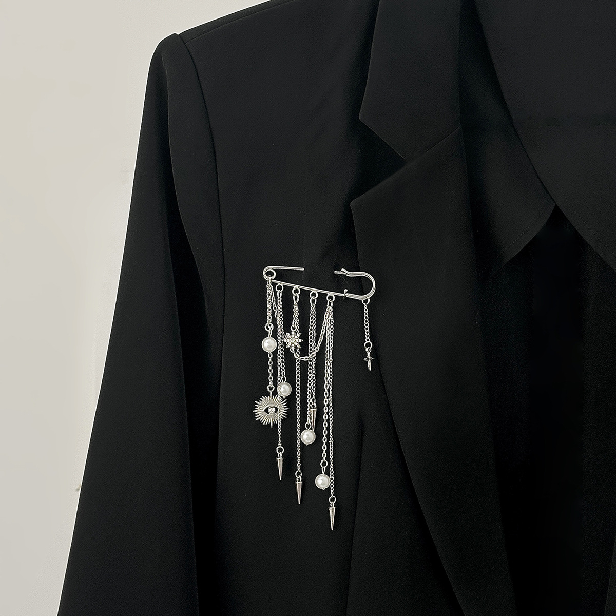 Imitation Pearl Brooch Elegant - đánh giá và giá Women Formal Wear With Jeans